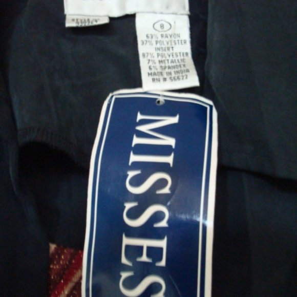 NWT Betsy Black Metallic Blouse Size 8 - Picture 3 of 12